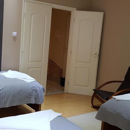 Alice Vendeghaz Bed & Breakfast Kalocsa Luaran gambar
